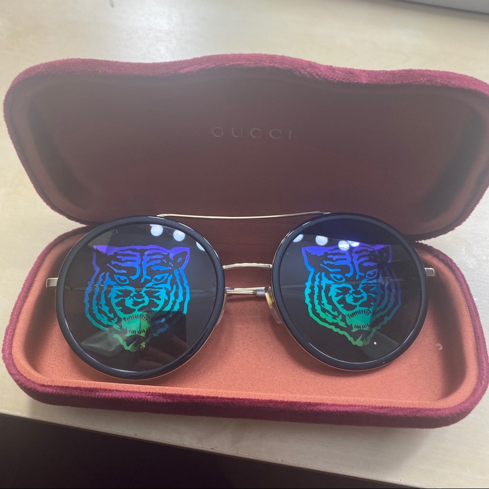 Gucci sunglasses
